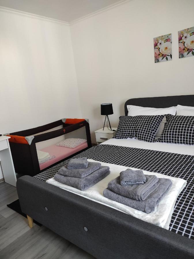 Apartman Domi Szluin Kültér fotó