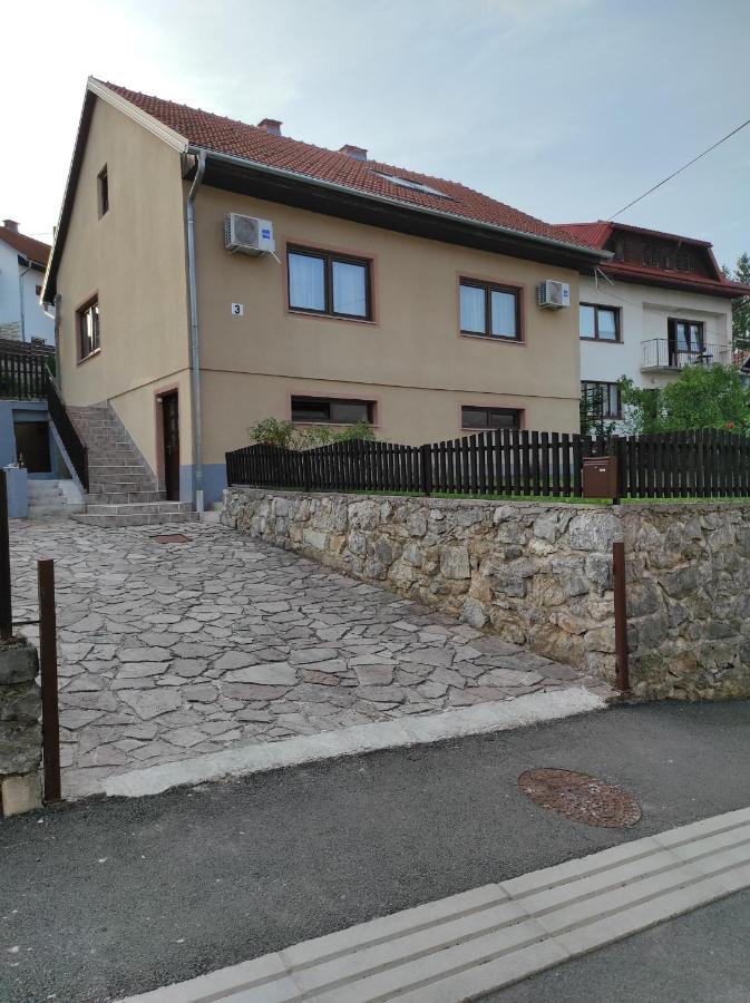 Apartman Domi Szluin Kültér fotó