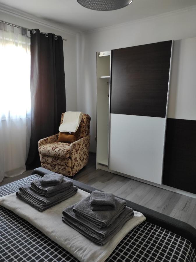 Apartman Domi Szluin Kültér fotó