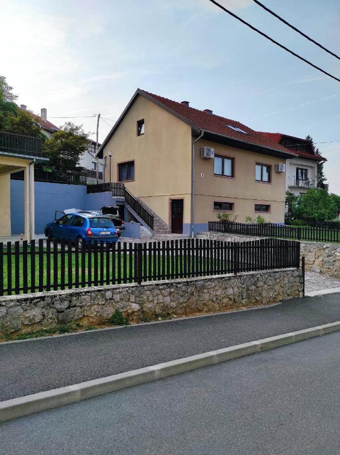 Apartman Domi Szluin Kültér fotó
